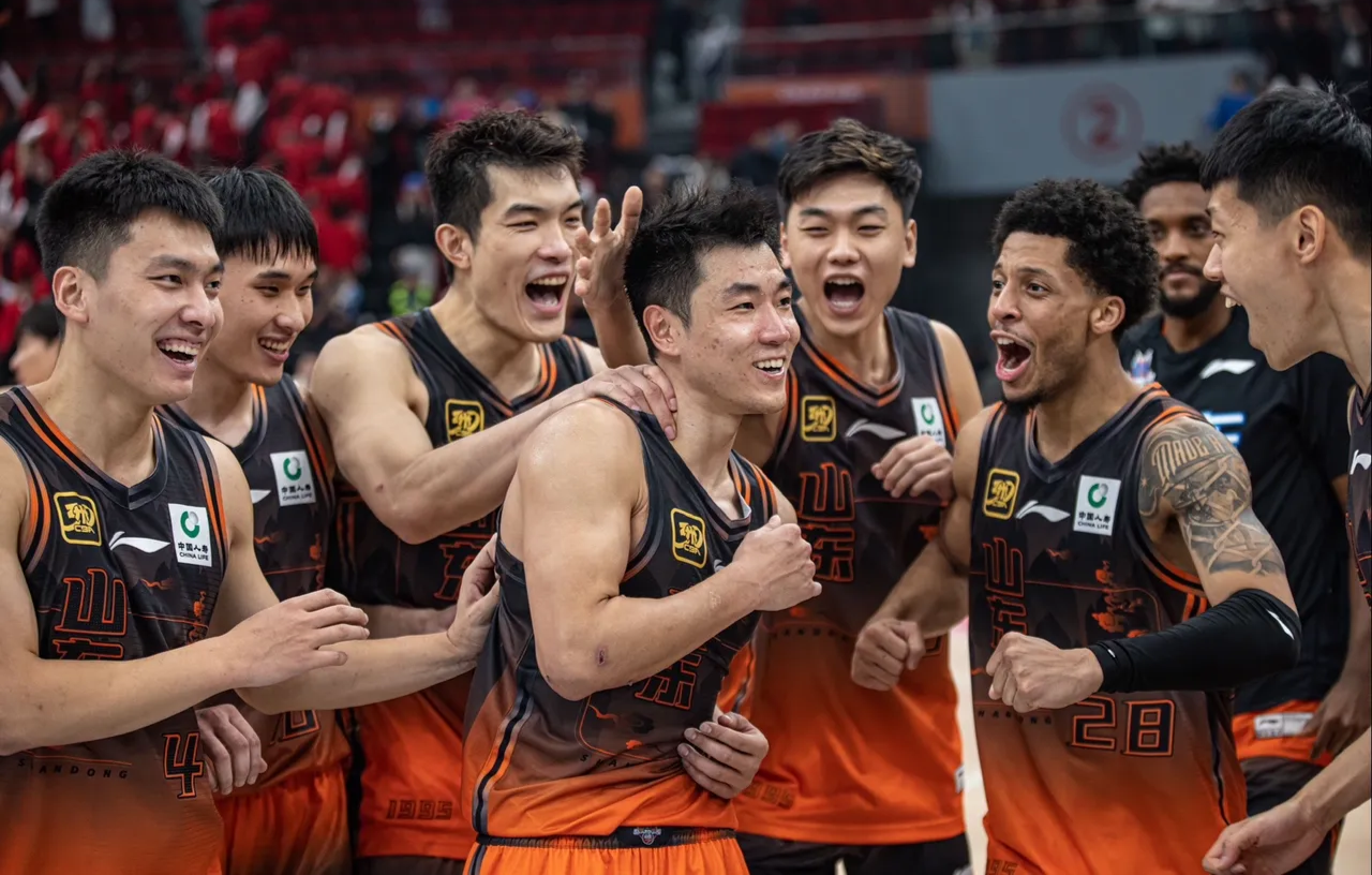 详细阅读:开元登录入口深圳男篮发布备战花絮,冲刺阶段迎来里程碑,英超任务艰巨,细节决定成败的简单介绍 开元登录入口深圳男篮发布备战花絮,冲刺阶段迎来里程碑,英超任务艰巨,细节决定成败的简单介绍