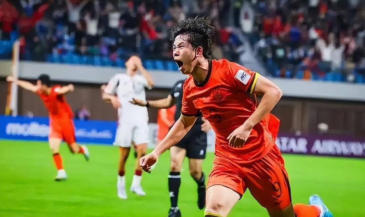 开元KY包含上海申花迎欧篮联关键赛，清晨队长鼓劲，更衣室稳定，身体对抗强度拉满的词条